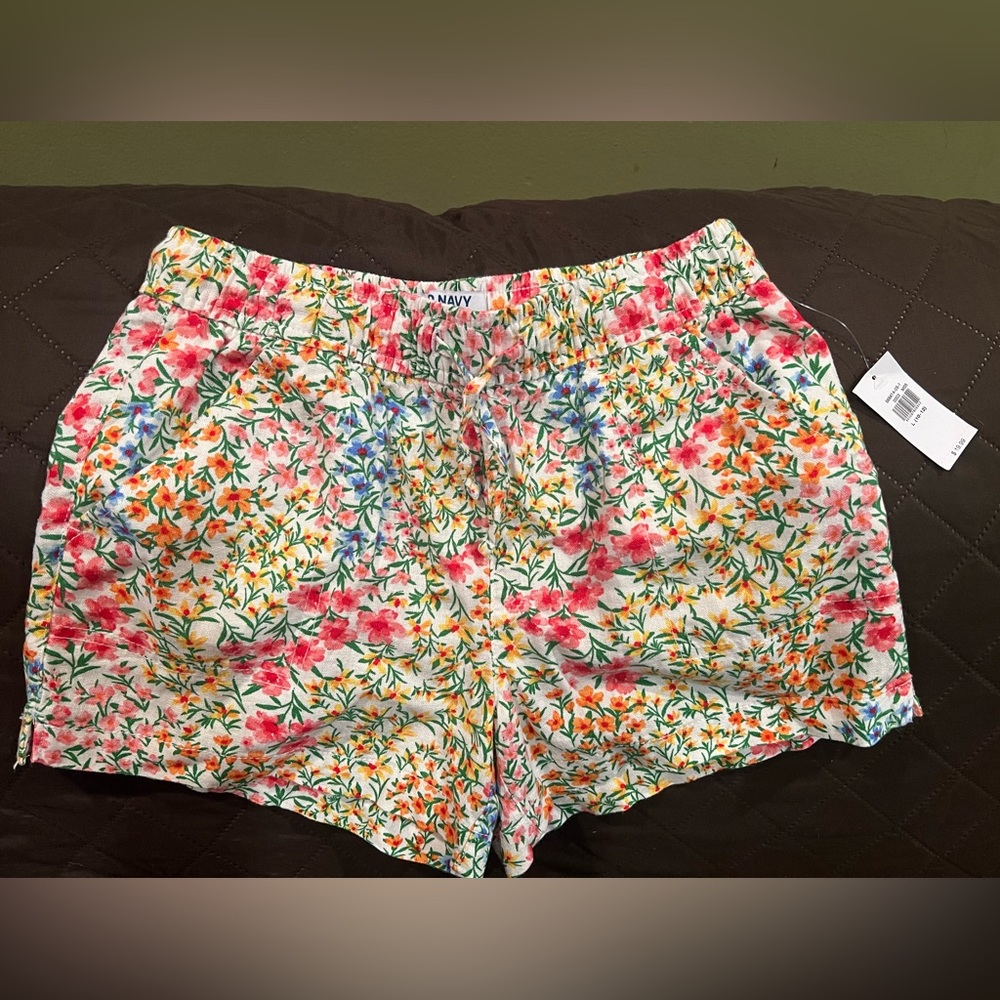 Girls floral shorts